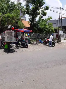 Rumah hitung tanah harga miring di tengah kota Surabaya,Kembang kuning