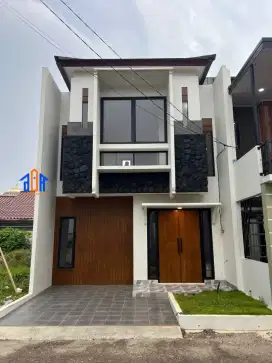 Rumah minimalis modern 900 meter ke pintu tol di depok