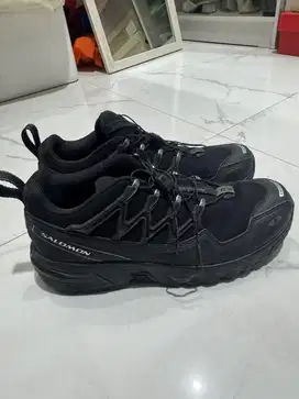 Sepatu salomon 100%ori