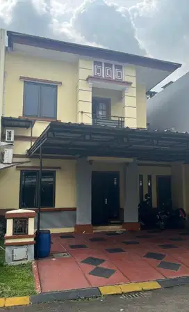 Dijual Rumah 2 lantai di Modernland, Tangerang