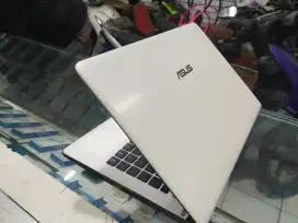 Laptop SSD 1 Jutaan! ASUS Siap Tempur Buat Kerja Ringan!