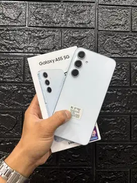 Like new samsung A55 8/256gb no minus garansi ON nego tipis no tt