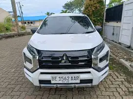 Xpander cross premium plus
