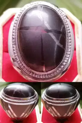 Batu Tapak Jalak Hitam