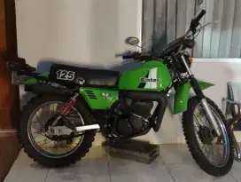 Kawasaki Binter ke 125 (2tax)