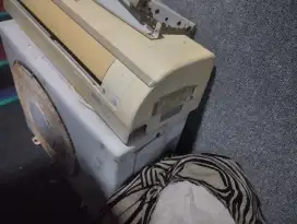 Di jual ac merk samsung setangah pk kondisi bagus no minus