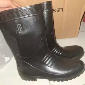 AP boots wanita
