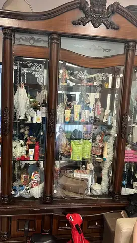 Lemari kayu cuci gudang