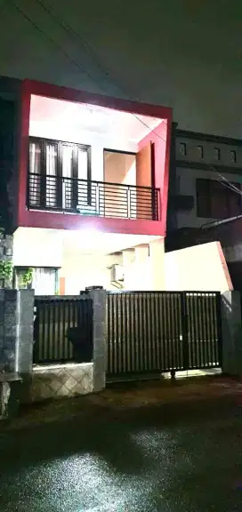 Rumah minimalis siap huni 2Lantai di Komplek AL Jatibening,Pondok Gede