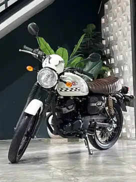 Super Keren ‼️Kawasaki W175 Caferacer th 2019 - Radhe Mustika