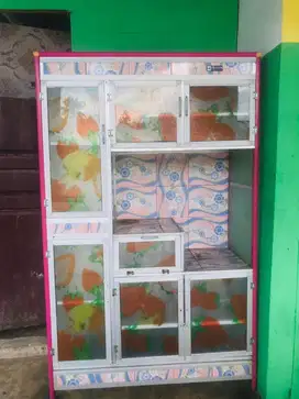 Lemari piring serba guna