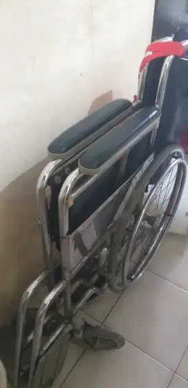 Dijual Kursi Roda