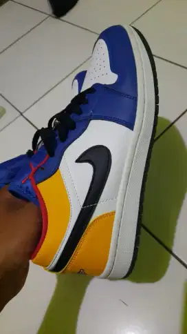 Nike aj1 low royal yellow PRELOVED