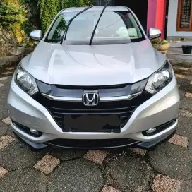 Jual Honda HRV tahun 2015 transmisi manual