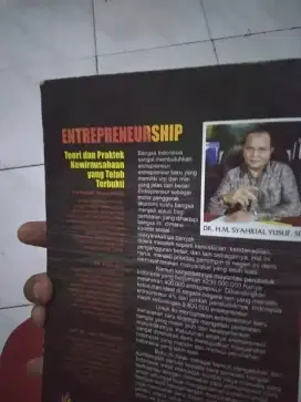 Buku ENTREPRENEURSHIP KEWIRAUSAHAAN
