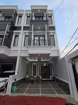 Rumah Cluster Classic Modern Rooftop di Jagakarsa Jakarta Selatan