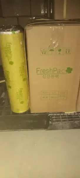 Plastik wrapping atau frespack mcf
