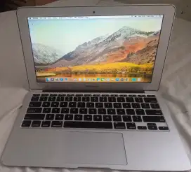 Macbook Air 11 inchi