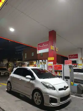 Toyota Yaris TRD Sportivo M/T 2013 Putih