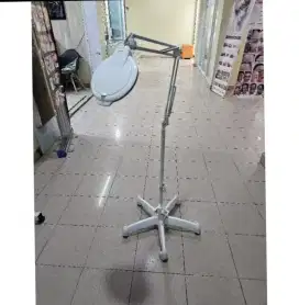 Magnifiying Lamp lampu LED dengan kaca pembesar