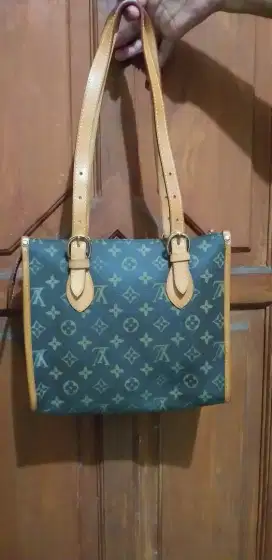 Tas Wanita Louis Vuitton