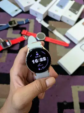 Samsung Galaxy Watch Series 4 versi Lte