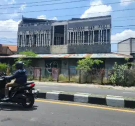 DIJUAL CEPAT Tanah Bangunan Kantor di Laweyan, Surakarta