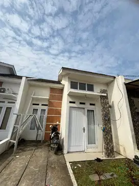 Disewakan atau Over Credit