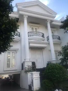 Rumah Murah unfurnished kosongan di pakuwon indah