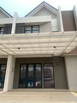 Dijual rumah pik2 4 kamar tidur luas 100meter 8x12.5 cluster danau