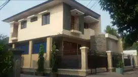 Rumah hoek Kelapa Gading 9x17m, 2 1/4 lantai, hadap Selatan Barat