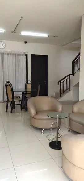 Disewakan rumah The Eminent, Illustria BSD