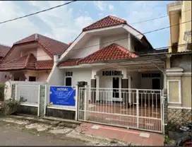 Rumah Dijual di Bekasi Jatiasih Fasilitas Komplek Lengkap Dekat Tol