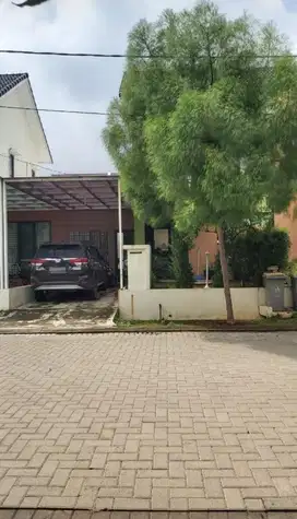 Dijual cepat rumah 2 lantai cluster Green Ara Harapan Indah Bekasi