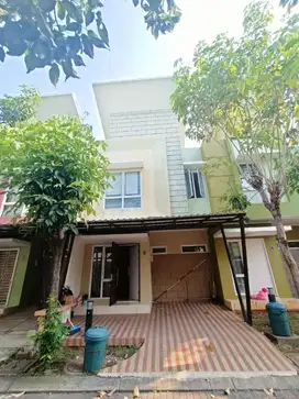 Dijual rumah di cluster arcadia village Paramountland