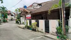 Jual rumah diperumahan cuma 20 meter ke Jl.Tole Iskandar,  Depok