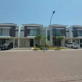 Disewakan rumah pik2 4 kamar tidur 10x15
