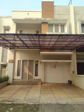 Rumah Siap Huni 2 lantai di Raffles Hills Cibubur