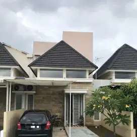 Dijual Rumah 2 Lt Semi Furnished Dekat Tol Jatiwarna. Bekasi