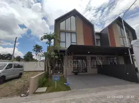 Rumah Cantik Skandinavia Dalam Cluster Di Jalan Palagan Km 8 Sariharjo