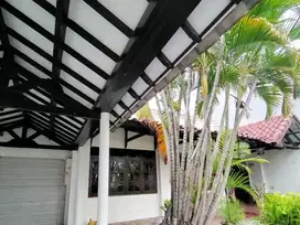 Disewakan Rumah Kupang Indah 2 lantai Siap Huni