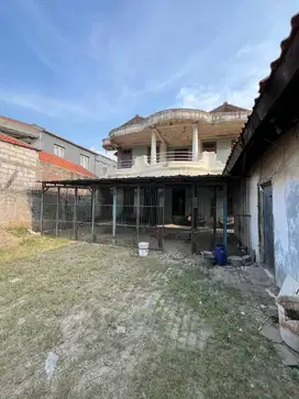 Di Jual Rumah Hitung tanah saja di Pinggir Jalan Teluk Naga,Tangerang