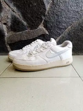 Sepatu Nike Air Force 1 Kulit Size 41