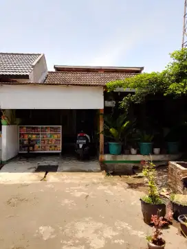 Dijual cepat rumah siap huni komplek D casa Grande Ciskul bandung