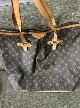 LV Monogram Palermo