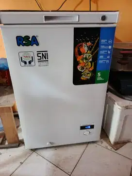 dijual frezzer RSA 110 L baru 1 thun pakai