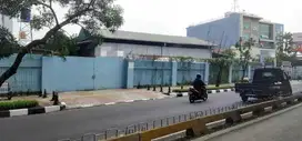 Disewakan Cepat Gudang Strategis di Jalan Besar Kebon Jeruk JakBar