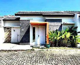 Rumah murah di perumahan cluster gentan Area
