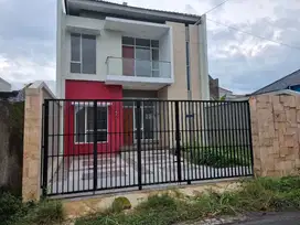 Rumah Mewah Bagus 2 lt Gawanan Colomadu
