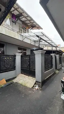Dijual rumah murah dikebayoran lama